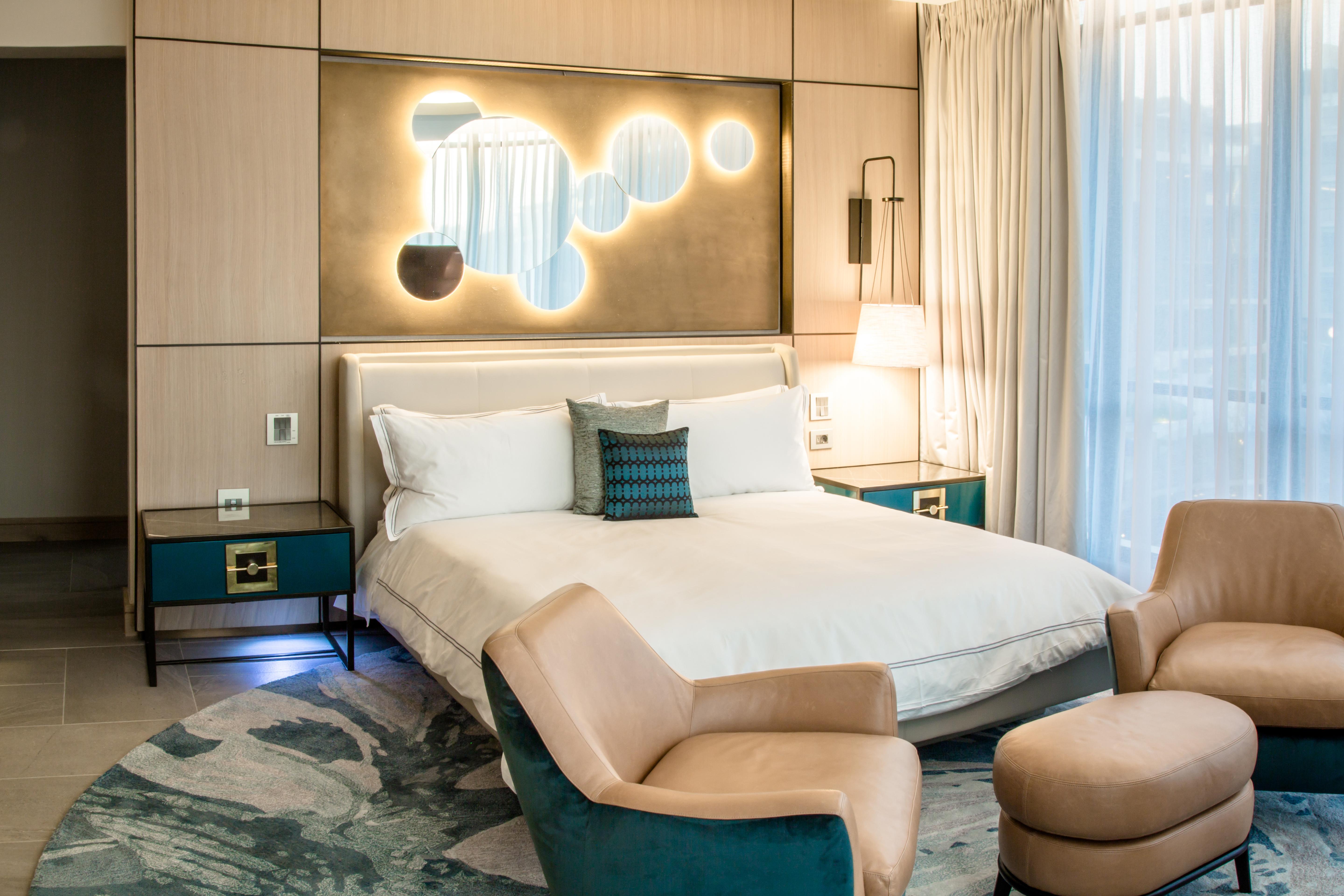 The Houghton Hotel, Spa, Wellness & Golf Johannesburg Eksteriør billede A bedroom at the hotel