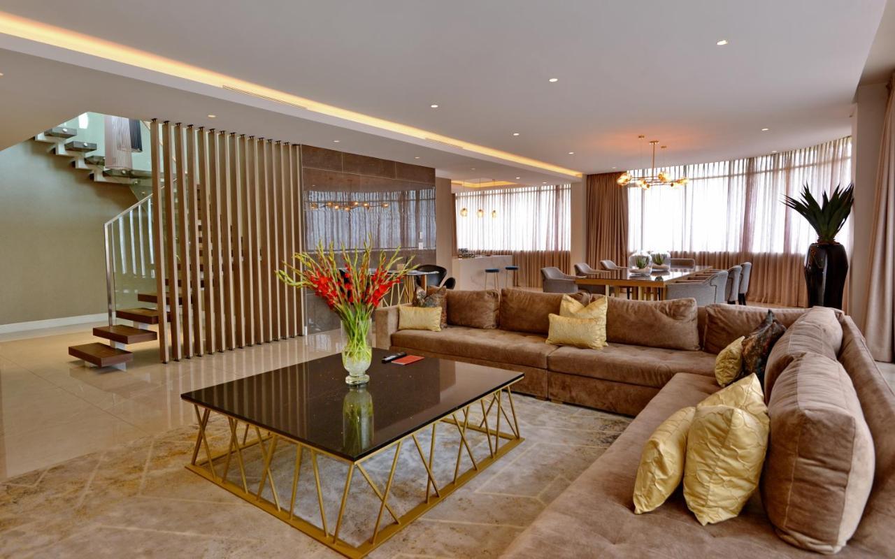 The Houghton Hotel, Spa, Wellness & Golf Johannesburg Eksteriør billede Interior of a penthouse apartment