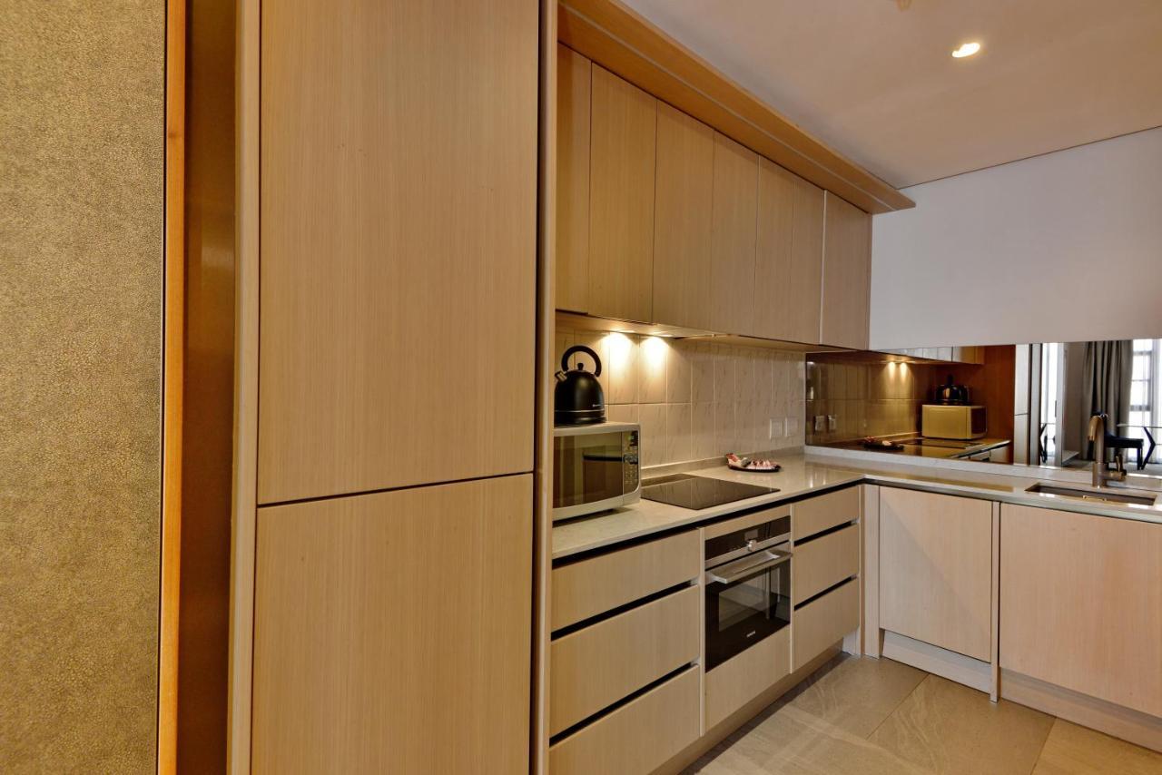 The Houghton Hotel, Spa, Wellness & Golf Johannesburg Eksteriør billede A kitchen in a private home