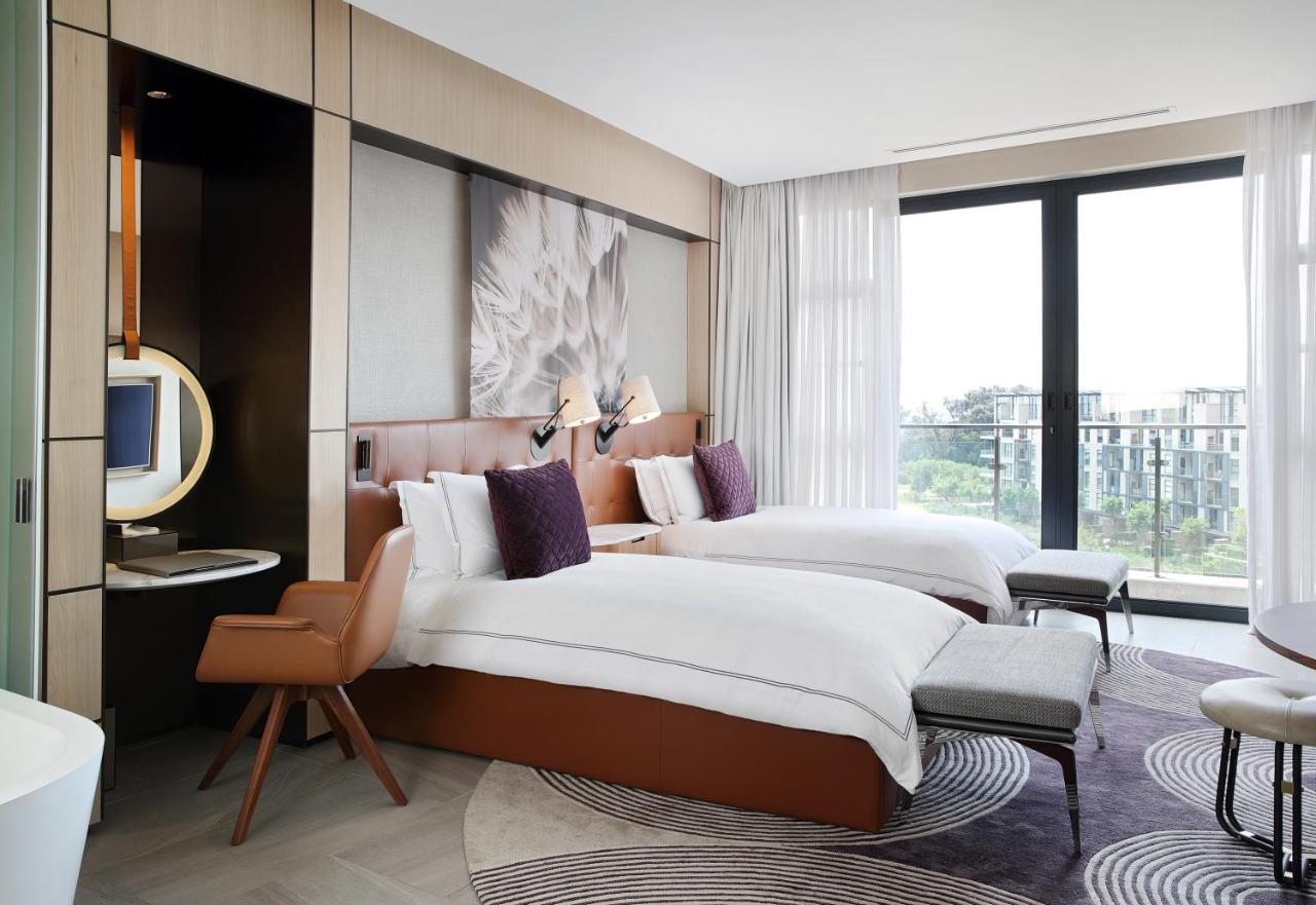 The Houghton Hotel, Spa, Wellness & Golf Johannesburg Eksteriør billede A guest room at the hotel