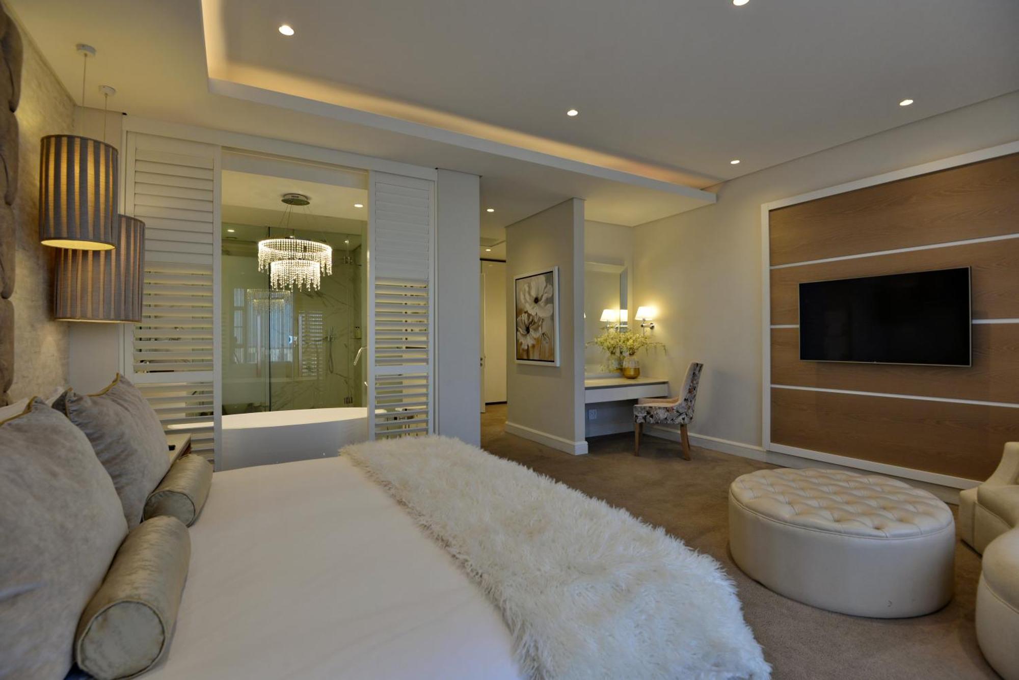 The Houghton Hotel, Spa, Wellness & Golf Johannesburg Værelse billede A bedroom at The Ivy Hotel