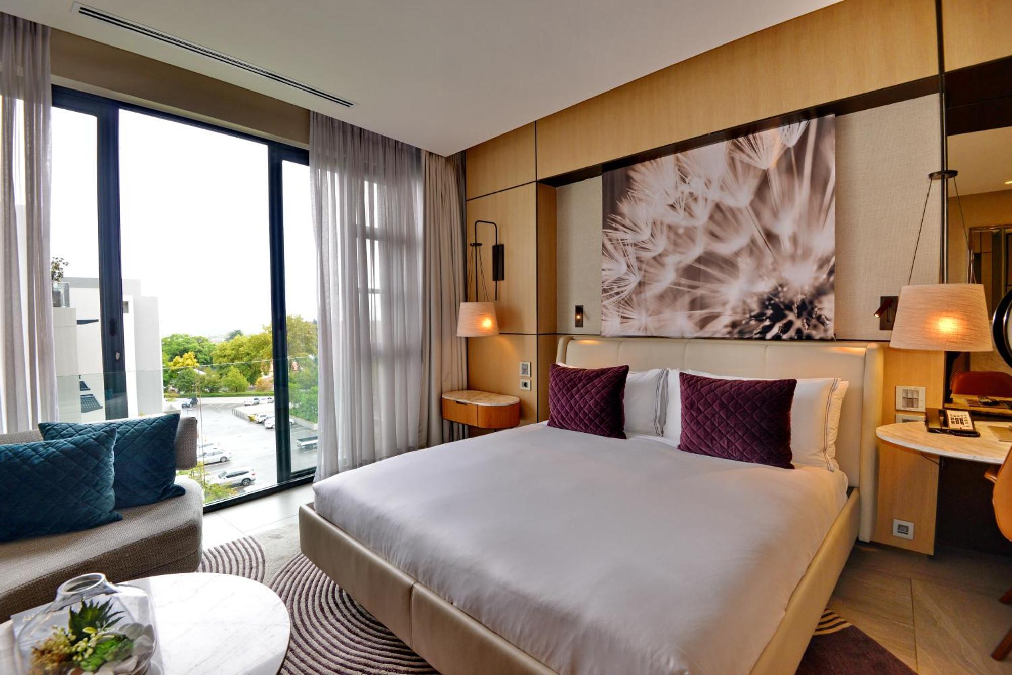 The Houghton Hotel, Spa, Wellness & Golf Johannesburg Eksteriør billede Deluxe Room